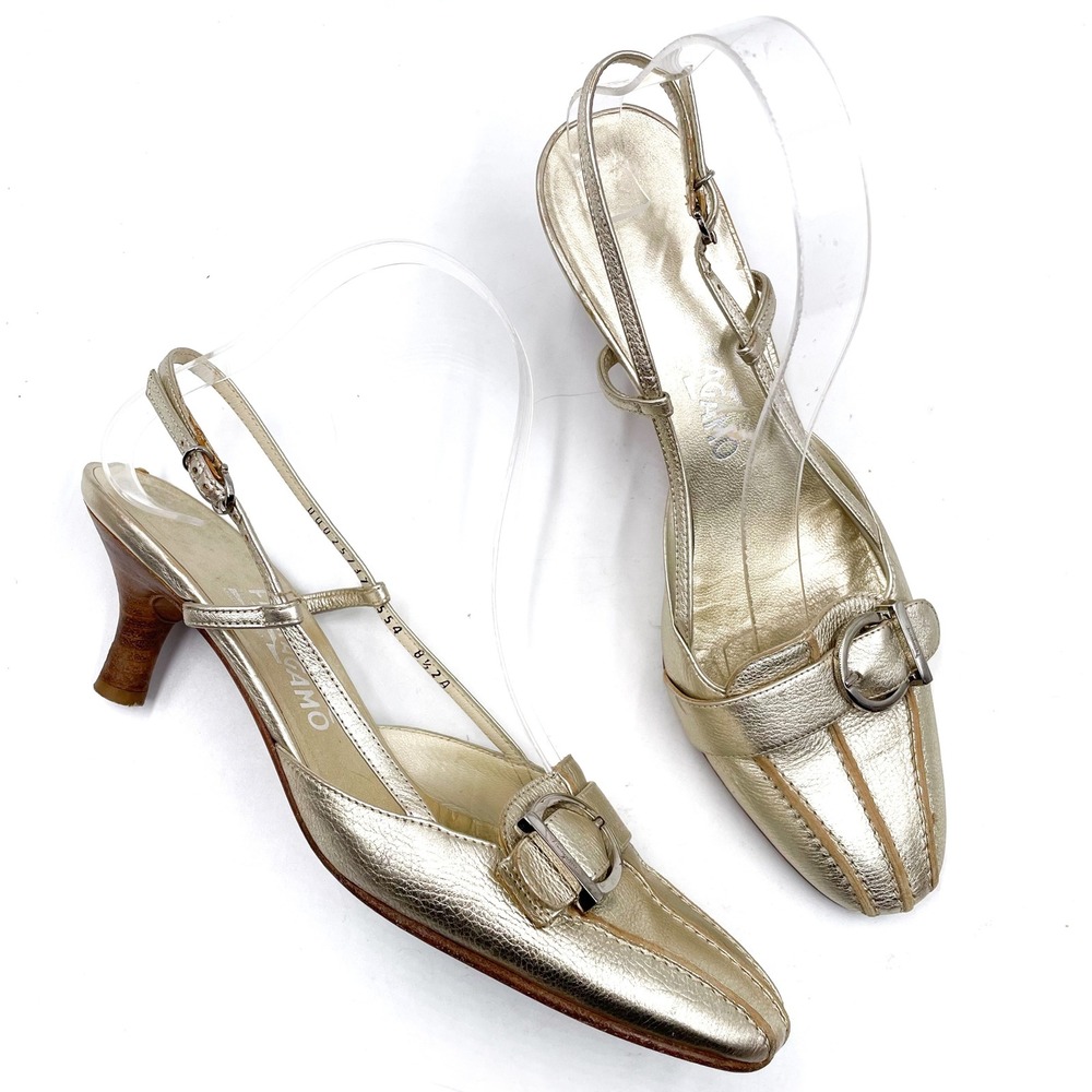 Salvatore Ferragamo Gold Leather Slingback Pumps Gancini‎ Kitten Heels Sz 8.5 AA